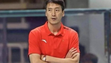 不上张常宁，江苏女排脆败天津让人诟病！网友：施海荣为何摆烂？